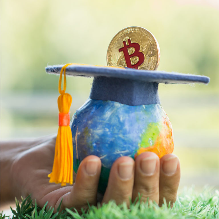 The Daily: Coinbase to Pay Users for Learning, Okex Launches Instant Messaging Service – Bitcoin News