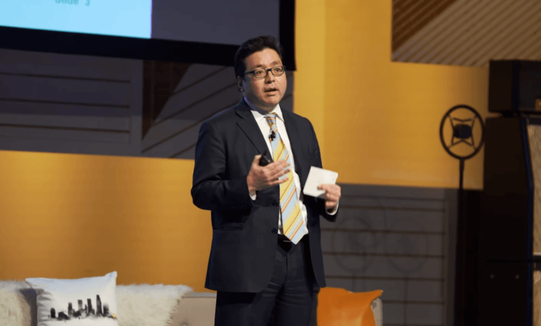 Thomas Lee: Bitcoin Price Cannot ‘Blast Off’ Without Record S&P 500