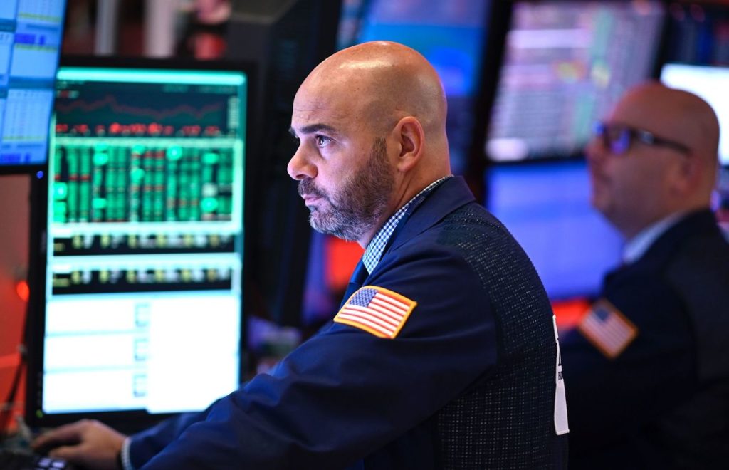 Treasury Yields are Falling Again While Dow Ignores the Risks