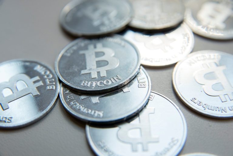 Bitcoin tumbles to lowest price in 6 months | FOX40