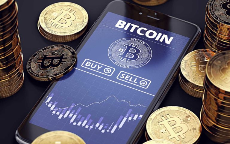 Bitcoin: USD/BTC (BTC=X) fighting to hold $8,400 during crucial market cycle