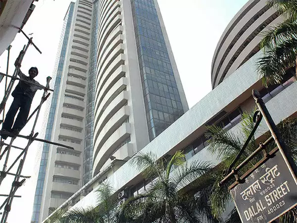 sensex today: Markets Live: Sensex, Nifty choppy; HDFC Bank, ICICI Bank among top drags