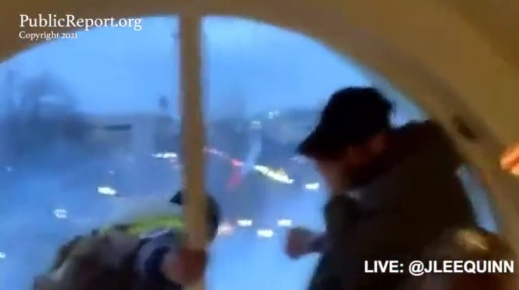 New Video Shows Police Turning Their Backs on Anarchists Escaping Through a US Capitol Window