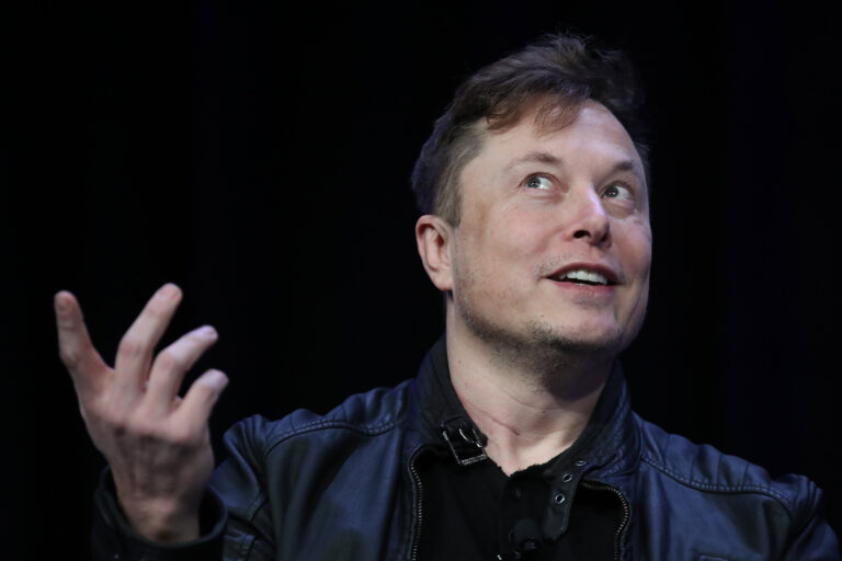 Elon Musk turns down $1 million offer to buy his tweet as an NFT