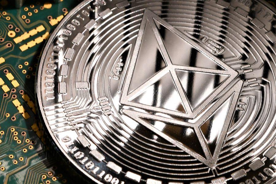Ethereum Miners Are Likely to Accept EIP-1559 Activation – Analysts
