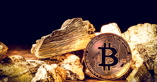 On the brink of Bitcoin’s depreciation, which has fallen sharply, the gold market will be separated from the light and dark after April.