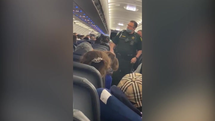 Watch: Spirit Airlines passenger smokes on plane