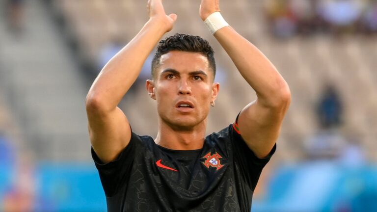 Keane swept by ‘Ronaldo-mania’: ‘He’s a born winner’