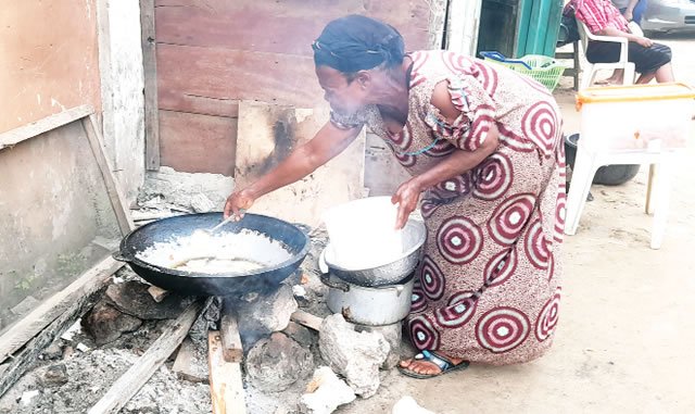 Suffering amid plenty: How high cost of cooking gas leaves Nigerians with deadly alternatives