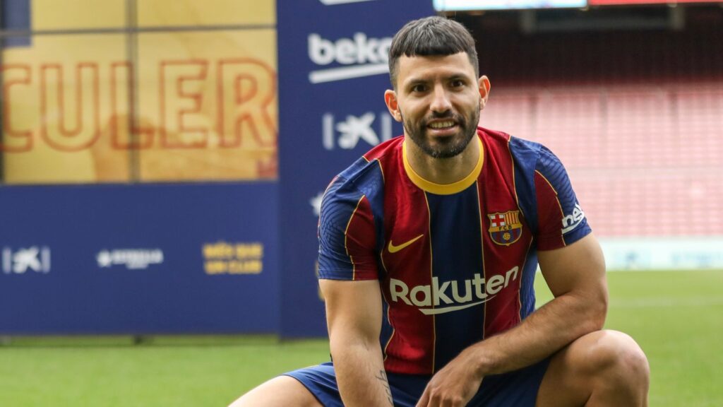 Busquets and Alba pay cuts allow Barca to register Aguero