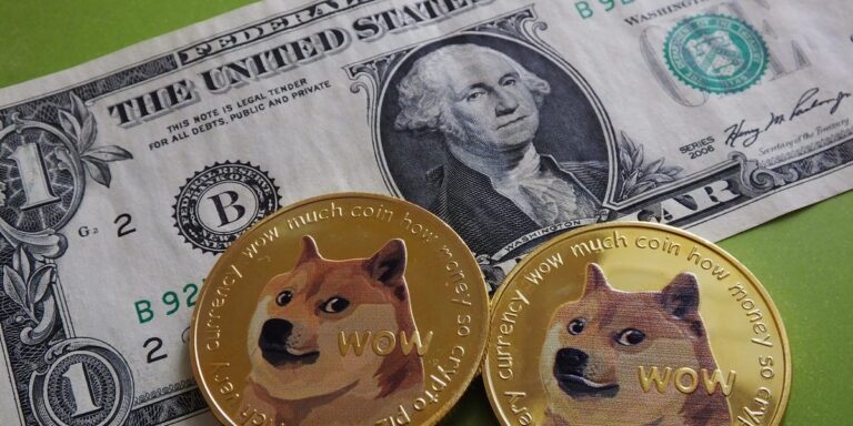 Dogecoin is heading for $1 as an ethereum co-founder jumps on the bandwagon, a long-time crypto bull predicts. He names 5 other altcoins as strong buys ? including one ‘phenomenal’ token that is shockingly undervalued.