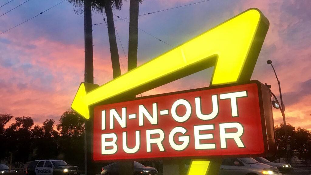 Twitter erupts with support for In-N-Out after company refuses to enforce vaccine mandate: ‘#DoNotComply’ | Fox News
