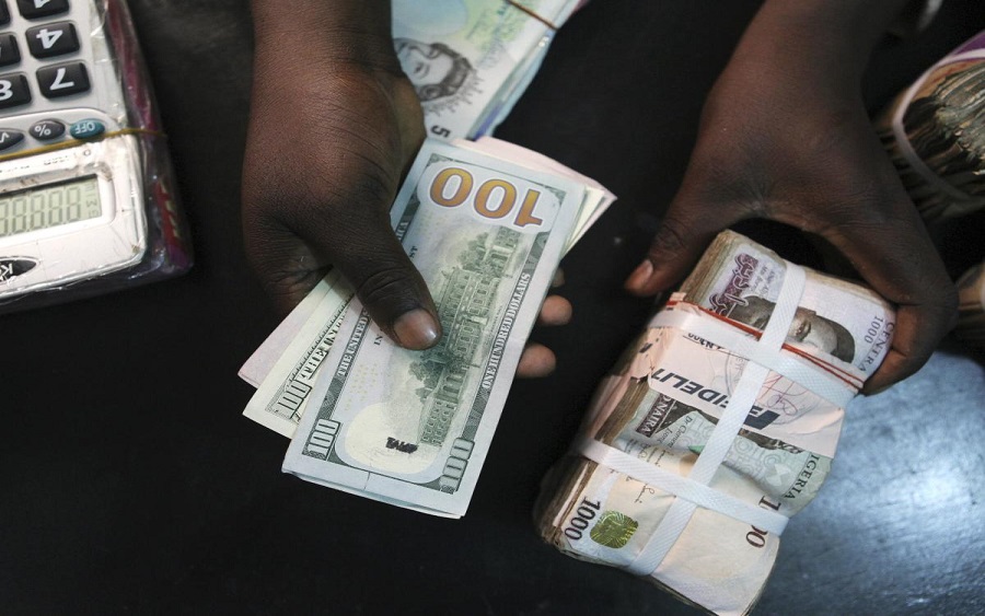 Exchange rate gains further at official market despite fall in forex supply