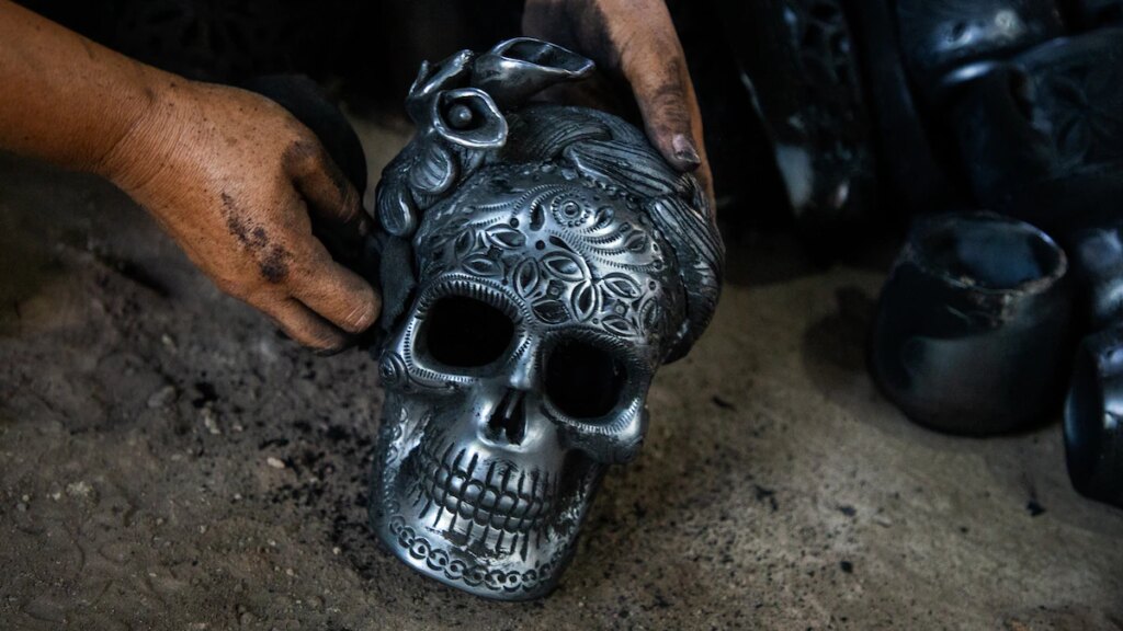 Artisans are reviving Oaxaca’s ancient ‘pottery of the night’