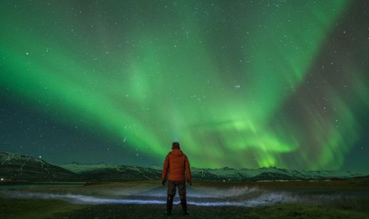 Northern Lights TONIGHT – Stargazers urged to check sky as solar storm to batter Earth | Science | News | Express.co.uk