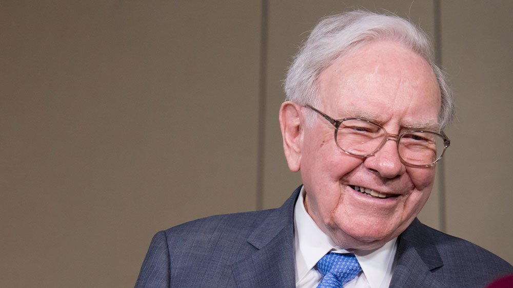 Warren Buffett Keeps Playing Stock Market Defense As Berkshire Cash Pile Hits Record | Investor’s Business Daily