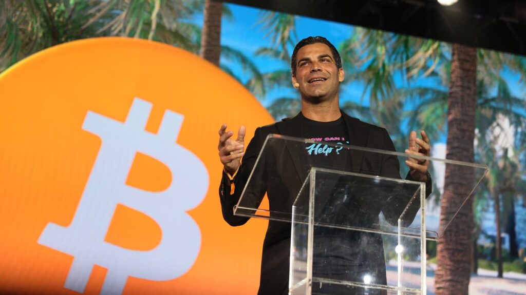 Miami Mayor Wants to Give Residents Free Bitcoin, Become Tax-Free City