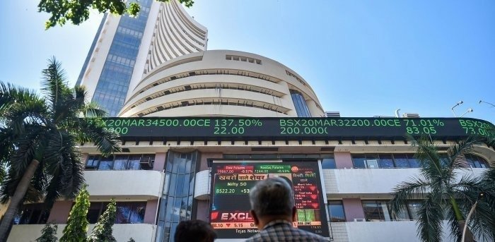 Sensex weathers highs and lows to deliver a blockbuster 2021 | Deccan Herald