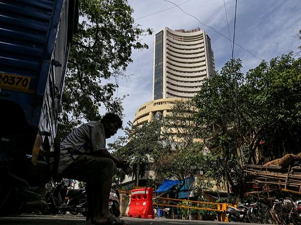Sensex weathers highs and hiccups to deliver a blockbuster 2021 | Business Standard News