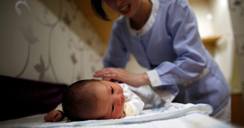 As Chinese shun parenthood, firms dangle bonuses, loans and leave | Business and Economy | Al Jazeera
