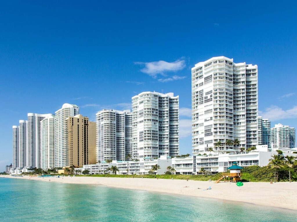 Wealthy Russians who parked money in Florida’s ‘Little Moscow’ worry they’ll be blacklisted from buying luxury real estate