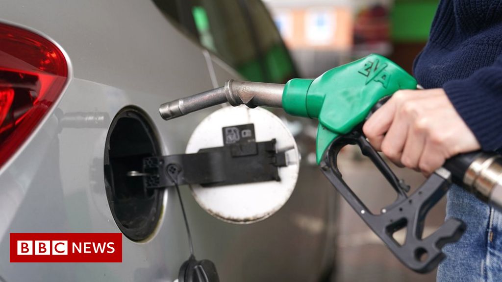 UK petrol price jumps above £1.50 as oil costs rise – BBC News