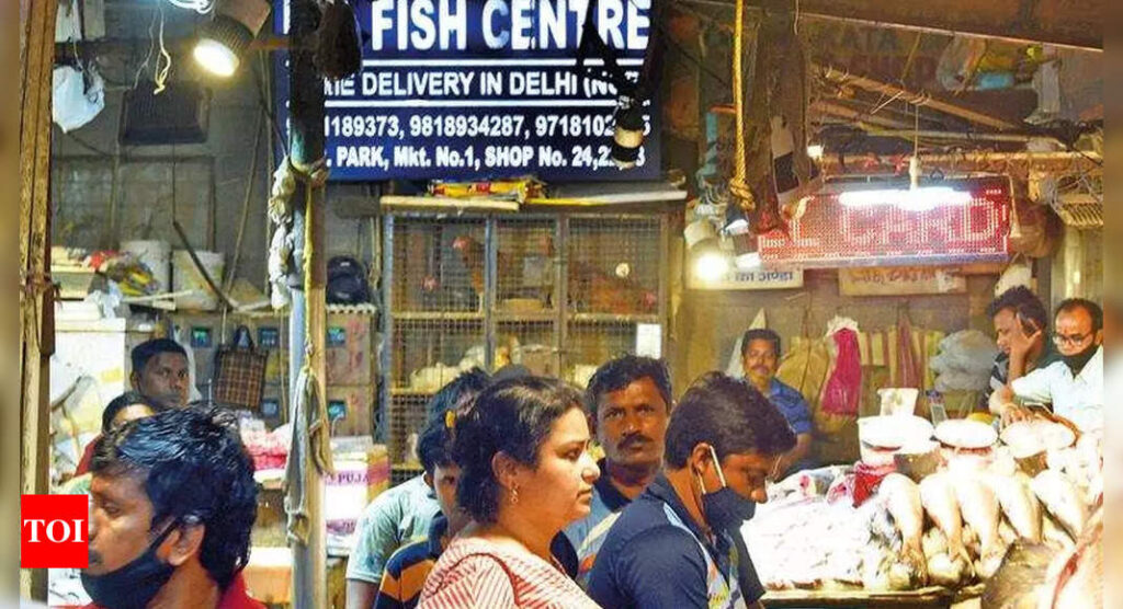 South Delhi Municipal Corporation goes after CR Park fish markets: Vendors get notice | Delhi News – Times of India