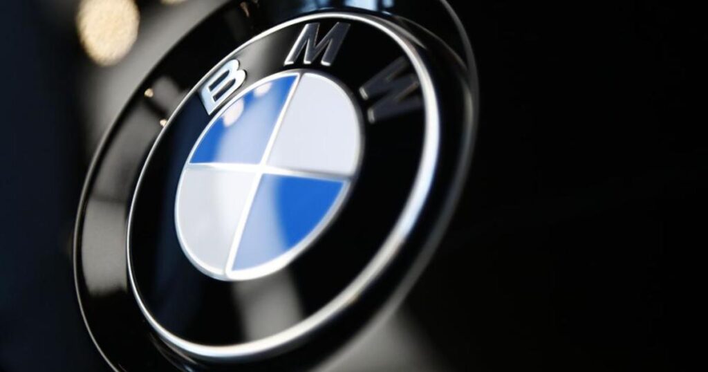BMW is selling a subscription plan for seat warmers — for $17 a month – CBS News