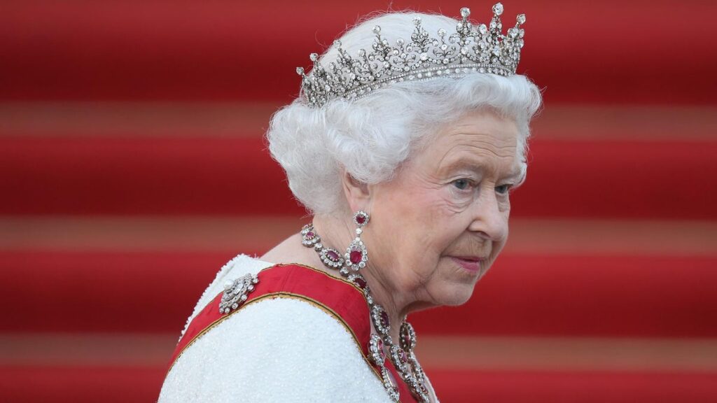 Lessons Small Businesses Can Learn From Queen Elizabeth II