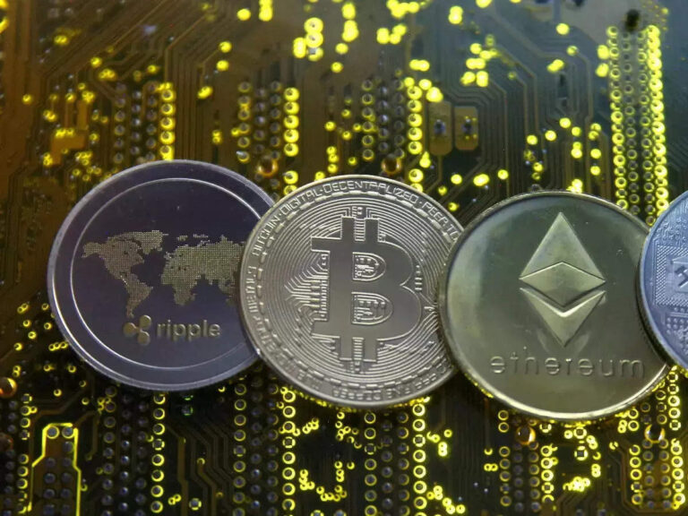 Crypto Currencies: You also invest in crypto, so wait, know what experts say about this – are you investing in crypto then wait, know what experts say about this