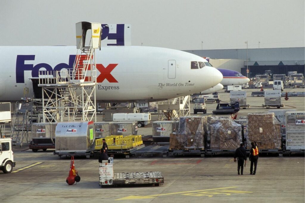 How FedEx got off the ground from a 1965 term paper: Then & Now