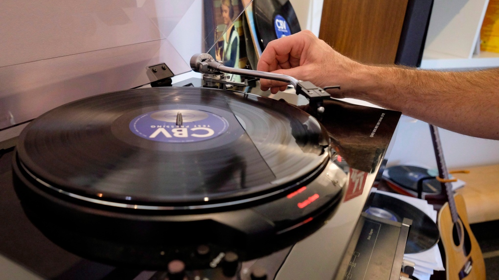 Vinyl sales overtake CDs for the first time since 1987