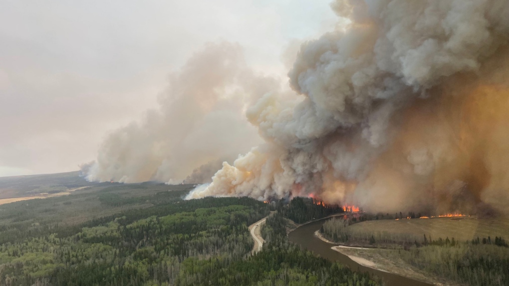Helicopter crashes in Alberta during firefighting operation