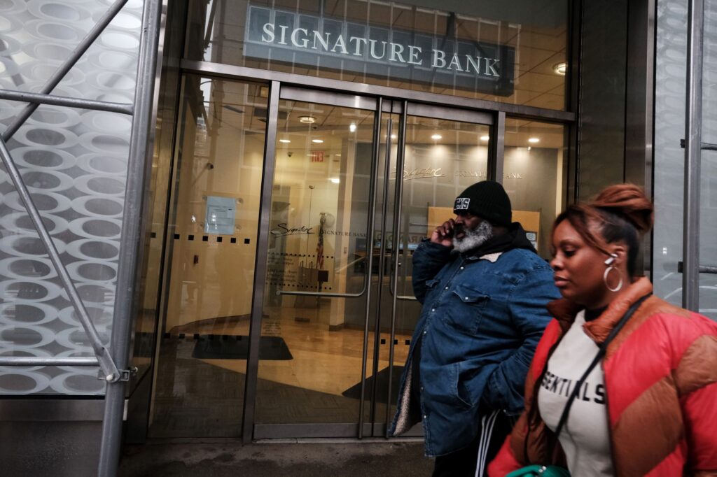 Blackstone Emerges as Leading Bidder for Real Estate Loans of Failed Signature Bank – The Messenger
