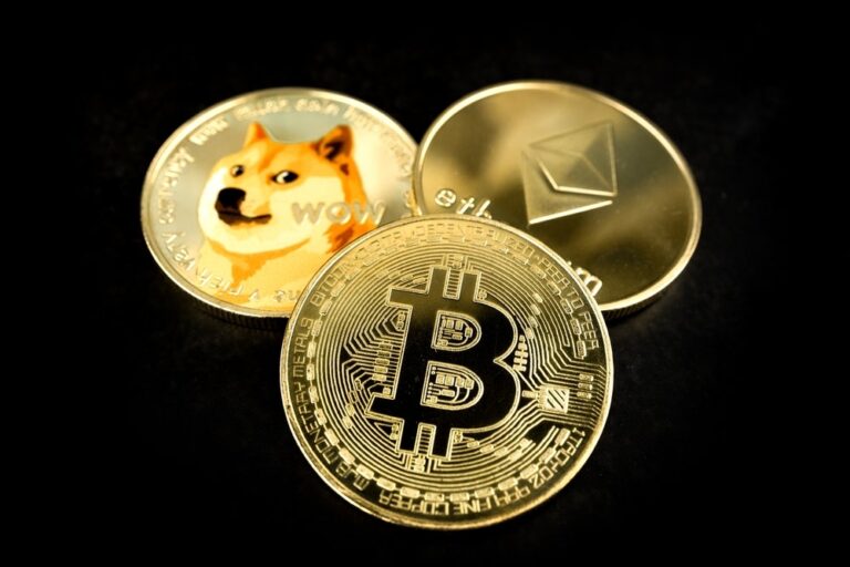 Bitcoin, Dogecoin In Red, Ethereum Zooms As Traders Fear ‘Bull Trap’ — Analyst Says ETH ‘Ready For $3K’ – Benzinga