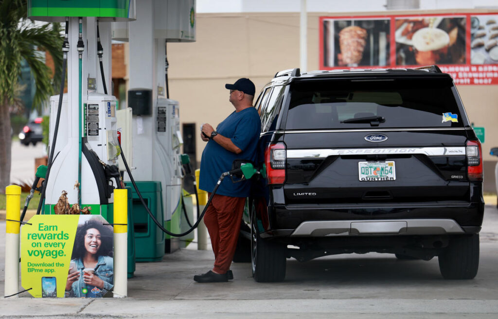 Gas prices: National average hit by ‘mid-winter blahs’ on way to $3/gallon
